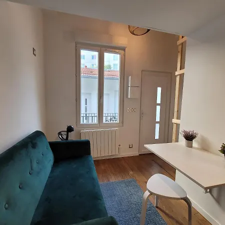 3D- Studio Tout Equipe Avec Cuisine 10 Mins De Paris Issy-les-Moulineaux Extérieur photo